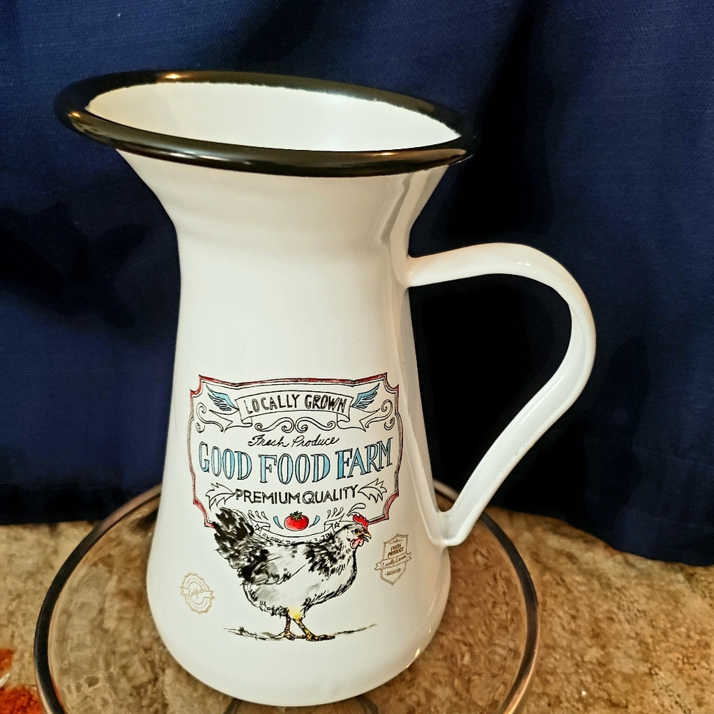 Vintage Farm Themed Enamel Water Jug 1 L